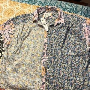 Women’s button up tshirt